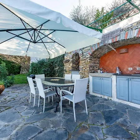 Renetta With Swimming Pool And Jacuzzi And Parking * Rapallo