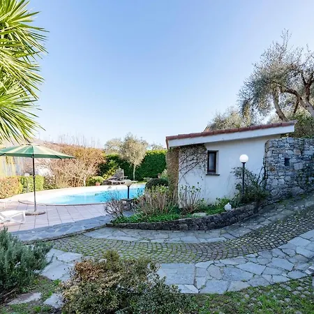 Renetta With Swimming Pool And Jacuzzi And Parking Lägenhet *