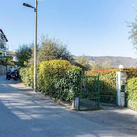Lägenhet Renetta With Swimming Pool And Jacuzzi And Parking *