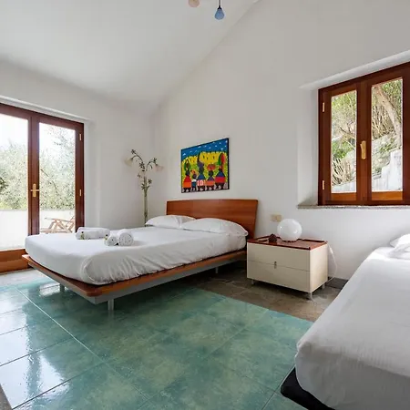 Renetta With Swimming Pool And Jacuzzi And Parking Lägenhet Rapallo